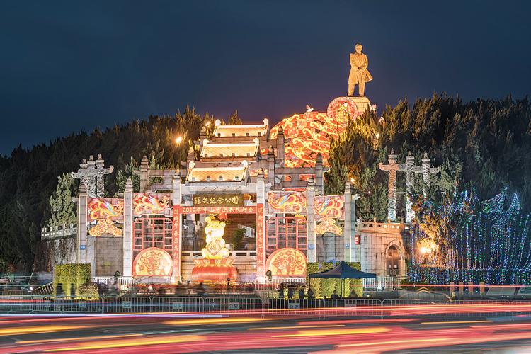 夜色中的孙文公园 中山这座城市的宁静与光芒